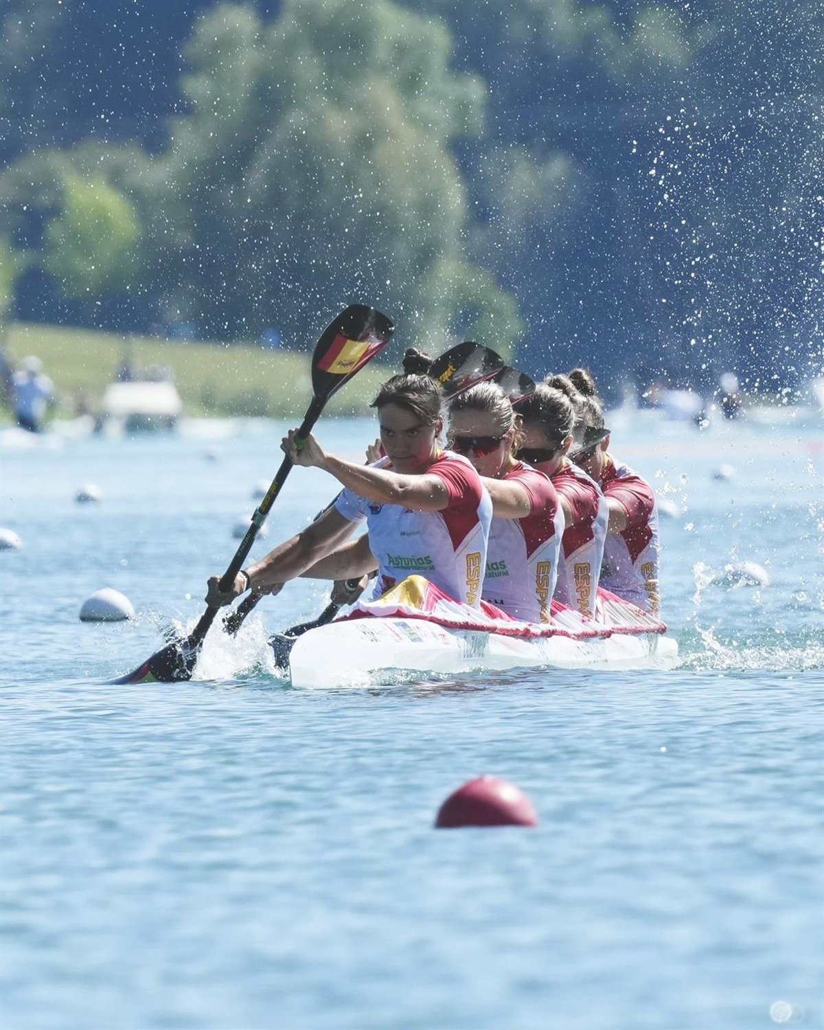 El K4 500 Femenino español se corona campeón del mundo