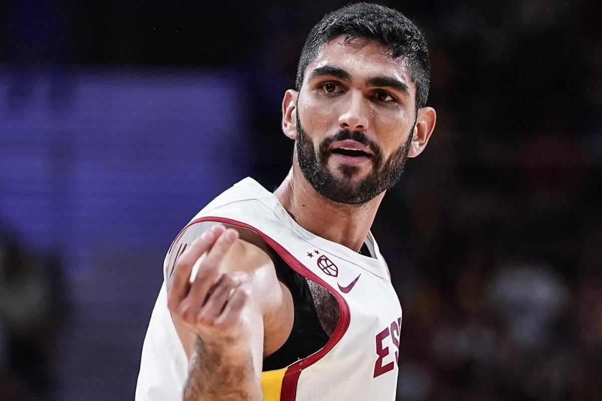 España brilla ante Bosnia-Herzegovina en el Eurobasket