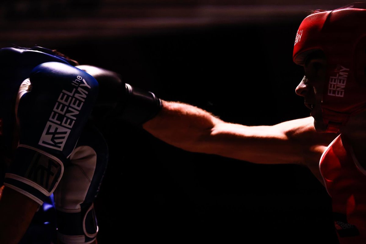 Cuatro triunfos españoles en la jornada inaugural del Mundial de boxeo élite