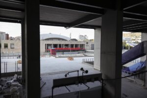 El Ayuntamiento de Barcelona identifica "deficiencias críticas" de seguridad en el Spotify Camp Nou que impiden su reabertura.