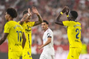 El Villarreal conquista el Pizjuán, el Athletic cae ante el Girona y Puado rescata al Espanyol