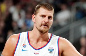 Finlandia sorprende a Serbia y avanza a los cuartos de final del Eurobasket
