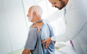 La OMS advierte sobre los riesgos de la dependencia de Europa en médicos y enfermeras formados en el extranjero.