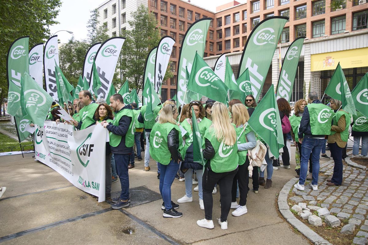 Los sindicatos ratifican su decisión de no asistir a la reunión del jueves con Sanidad sobre el Estatuto Marco.