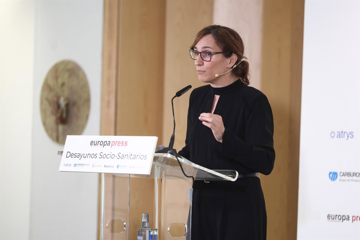 Mónica García destaca que "no existe evidencia científica" que vincule el uso de paracetamol con el autismo, a pesar de lo afirmado por Trump.