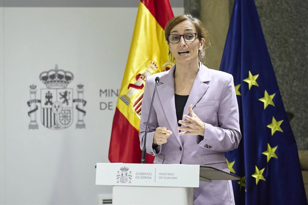 Sanidad se niega a eliminar el borrador del Estatuto Marco y a negociar uno específico para médicos, como piden el CESM y el SMA.