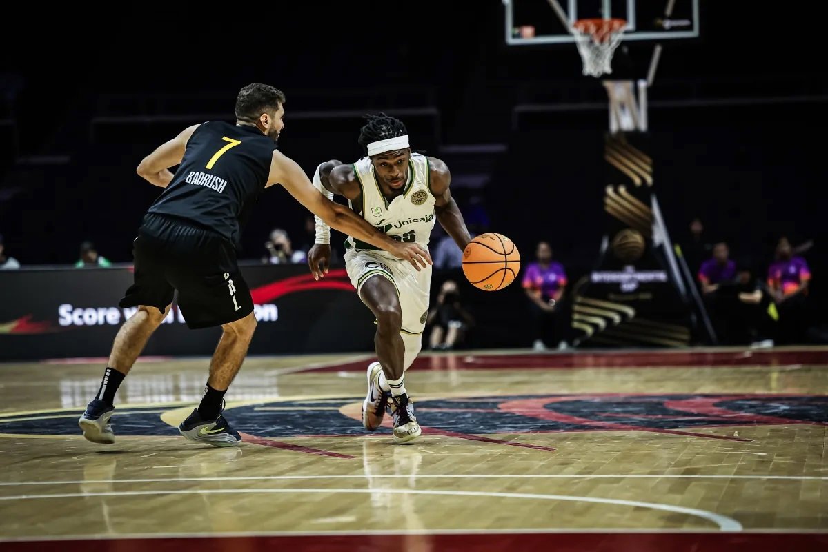 Unicaja comienza su defensa de la Copa FIBA Intercontinental con una victoria sobre Al Ahli