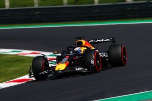 Verstappen supera a Norris en Monza; Sainz finaliza undécimo y Alonso se retira