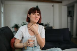 ¿Por qué algunas personas sufren más de problemas de garganta mientras que otras padecen más de trastornos estomacales? La ciencia lo explica.