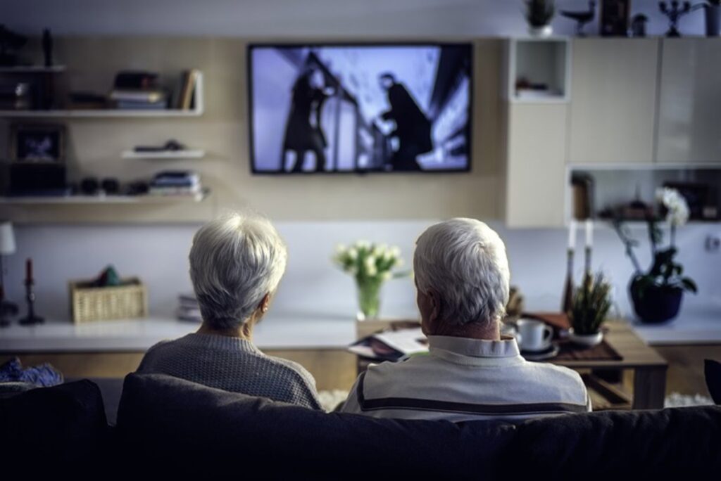 ¿Por qué olvidas las series que ves? 'Memoria de pez' y 'efecto túnel': las repercusiones cognitivas de los maratones televisivos.