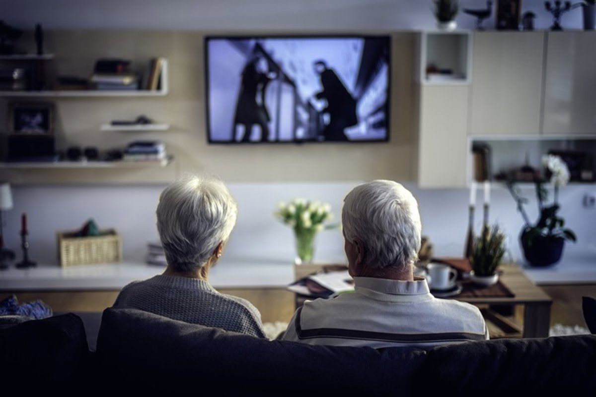¿Por qué olvidas las series que ves? 'Memoria de pez' y 'efecto túnel': las repercusiones cognitivas de los maratones televisivos.