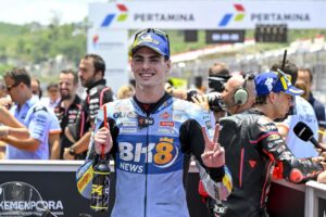 Aldeguer debuts in MotoGP with Acosta and Alex Márquez on the podium