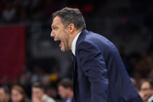 El Baskonia cae en París sin Forrest ni Howard