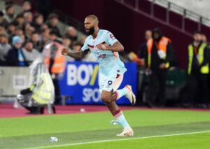 El Brentford profundiza la crisis del West Ham