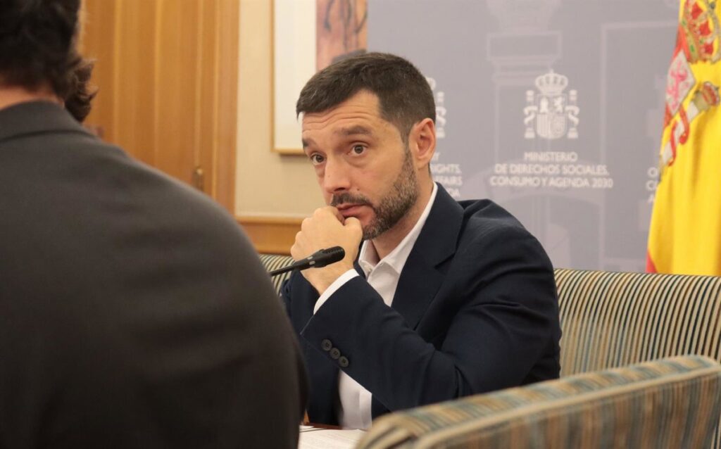 El Ministerio de Derechos Sociales asegurará 4.930 euros mensuales para la nueva prestación a pacientes con ELA.