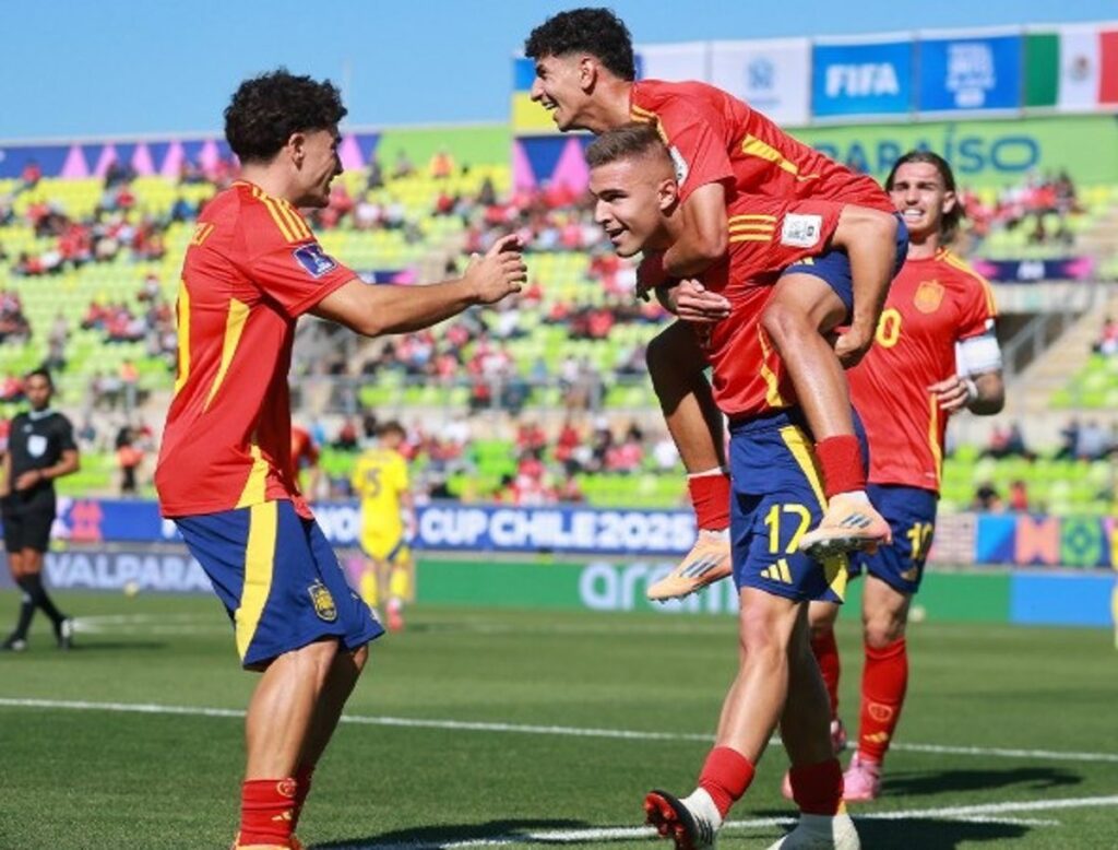 España supera a Ucrania y avanza a los cuartos de final del Mundial Sub-20.