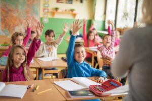Nuevas ventajas de los programas Montessori públicos en comparación con la educación preescolar tradicional