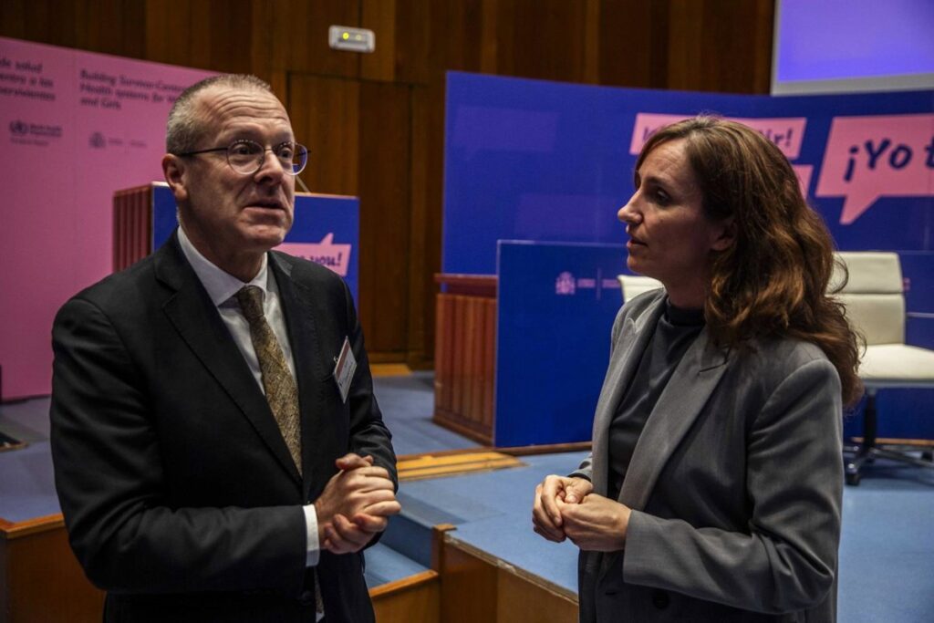 Sanidad y la OMS celebran un acuerdo para fortalecer la respuesta sanitaria frente a la violencia de género.