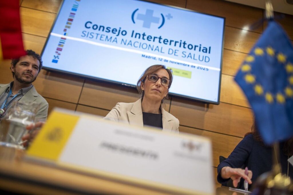 Los enfrentamientos con las CCAA y las huelgas en el sector salud destacan un año controvertido para el Ministerio de Sanidad.