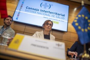 Los enfrentamientos con las CCAA y las huelgas en el sector salud destacan un año controvertido para el Ministerio de Sanidad.