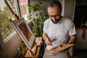 Cómo tu tiempo libre potencia tu creatividad en el trabajo