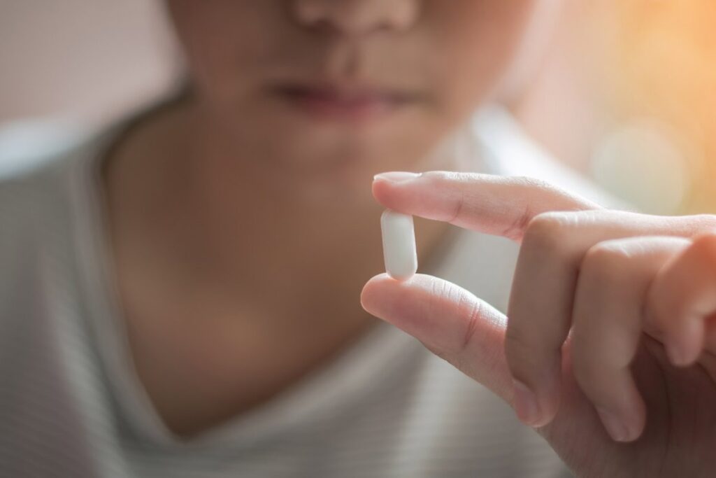 ¿Qué dosis son peligrosas y qué síntomas requieren atención hospitalaria, según una experta?