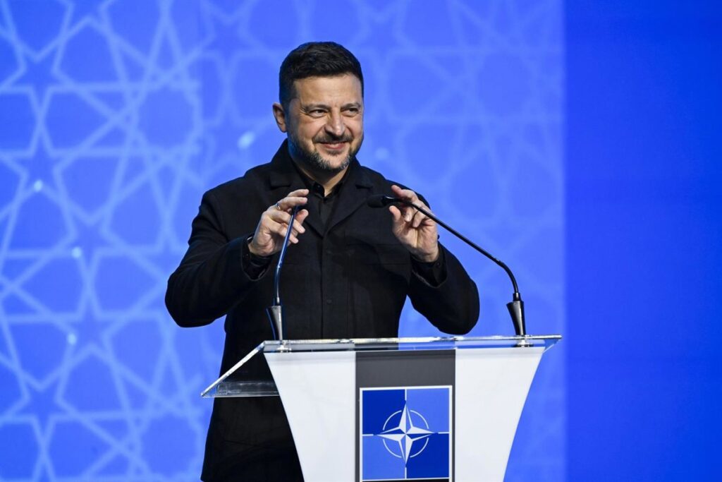 Zelenski Reitera la Solicitud de Ucrania para Unirse a la OTAN: "Nuestra Fuerza Fortalecería la Alianza"