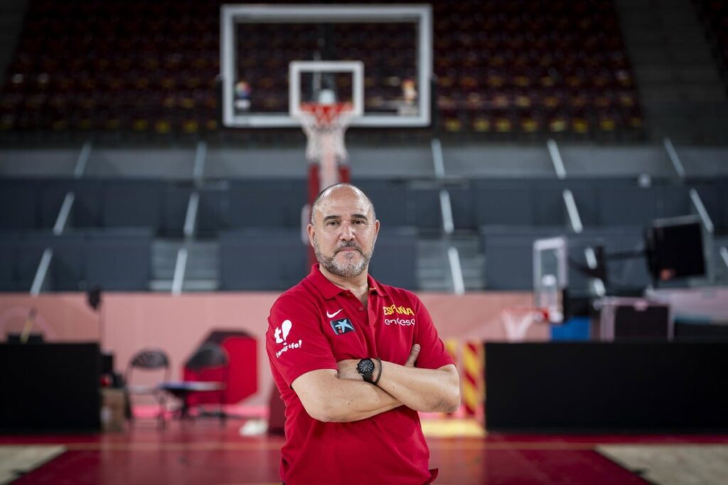 Chus Mateo: "No debemos exagerar ni dramatizar tras las derrotas"
