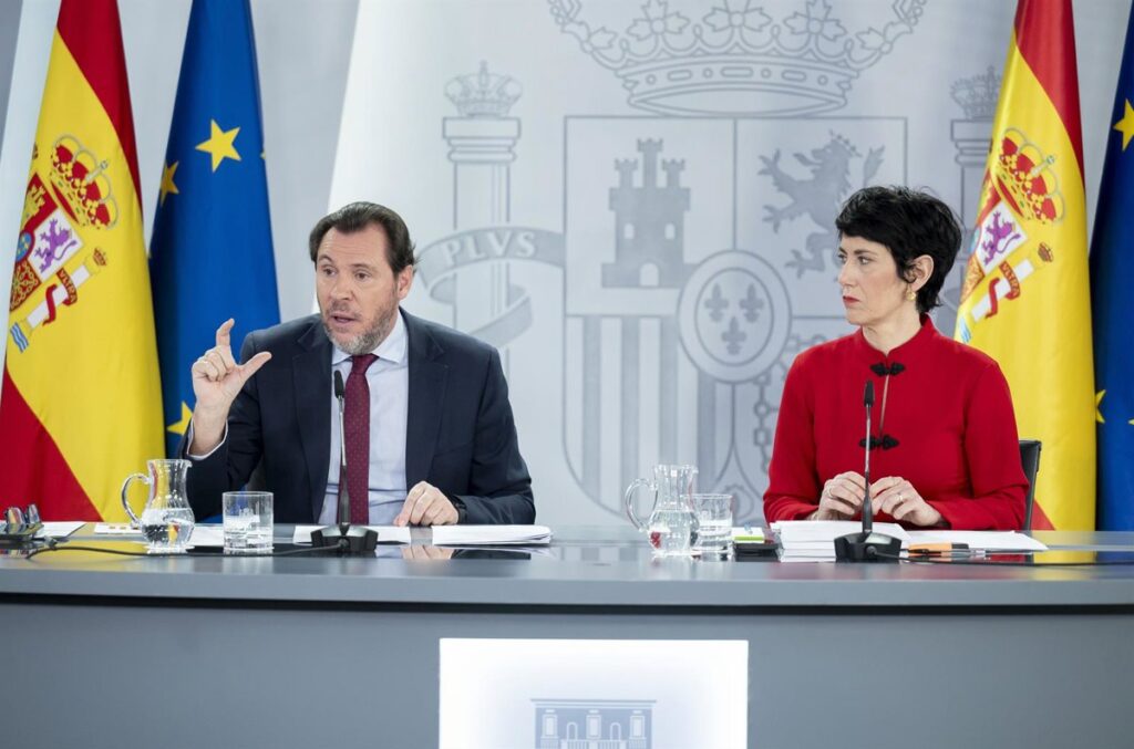 El Gobierno Apoya las Declaraciones de Puente sobre la Jueza Tardón: Resaltando la Importancia de la Independencia Judicial