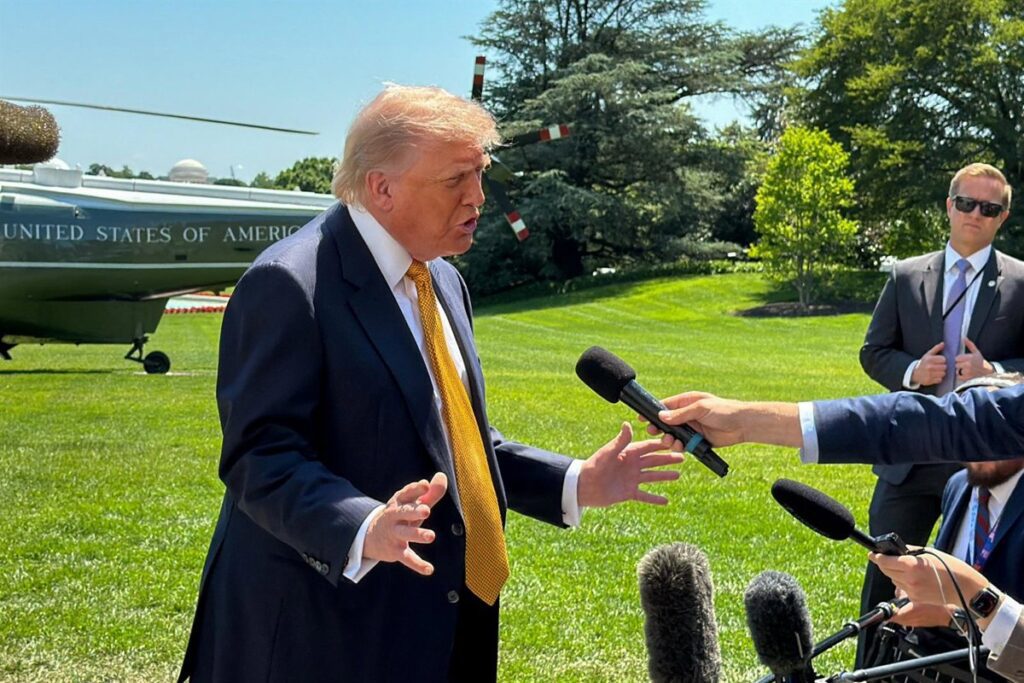 Las principales cadenas de EE. UU. se niegan a cubrir las actividades de la Casa Blanca debido al veto a CNN