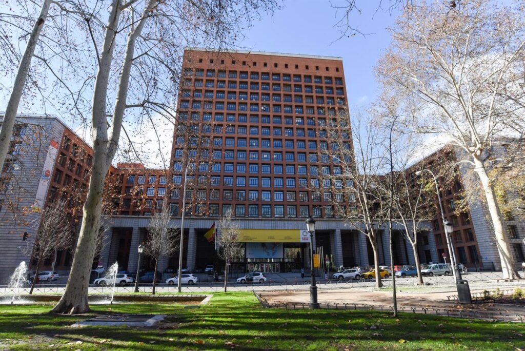 El Ministerio de Sanidad comienza el proceso para establecer la especialidad de Enfermería en Cuidados Críticos, Urgencias y Emergencias.