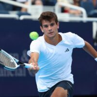 Jódar sucumbe en Basilea y complica su camino en las ATP Finals