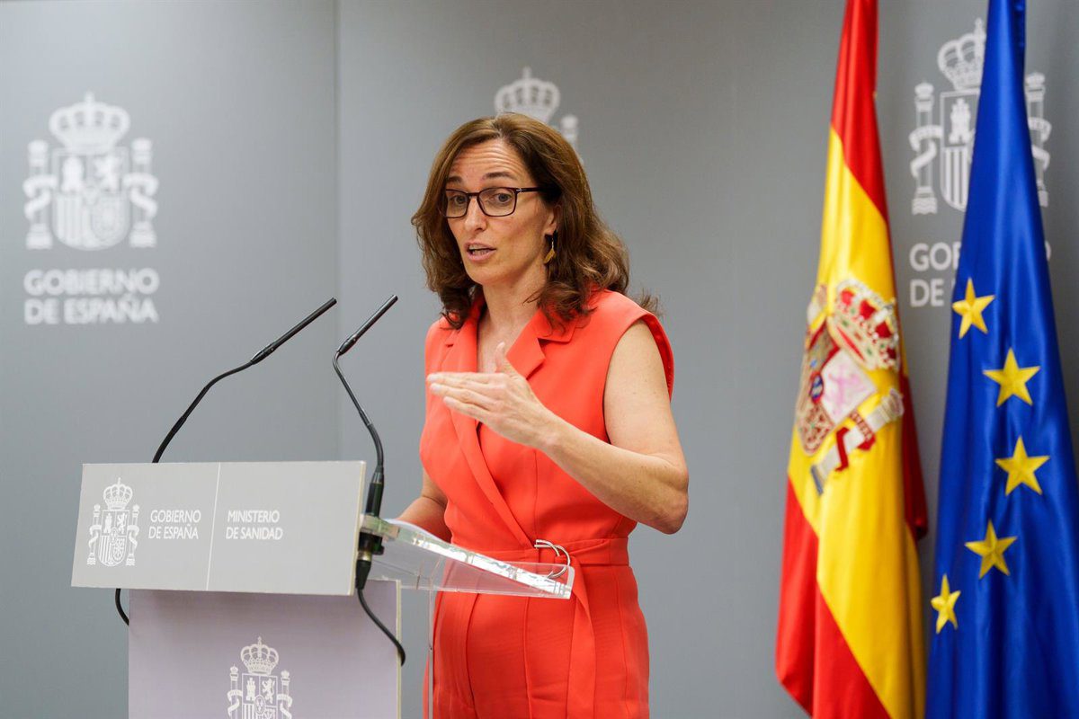 Mónica García lamenta que el Estatuto Marco no se haya aprobado, pero asegura que Sanidad ha "cumplido" con su labor.